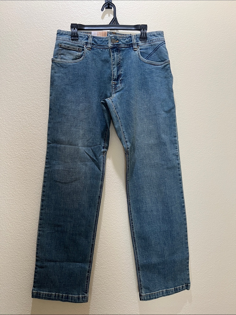Prana Men's Straight Jeans in Medium Blue Denim